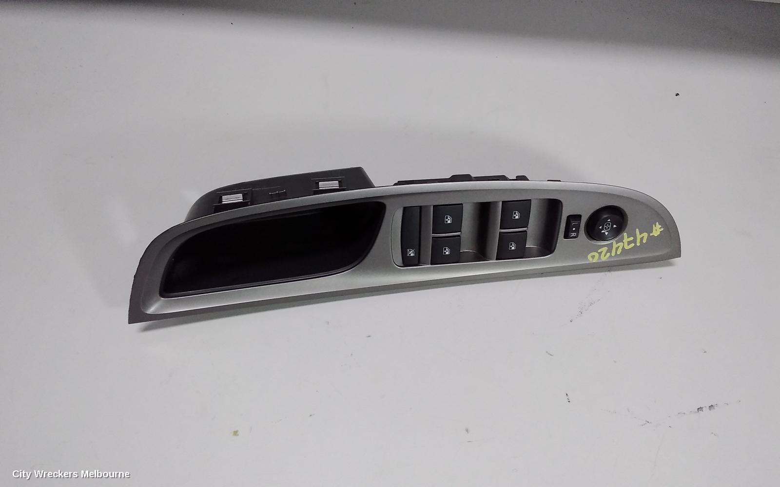 HOLDEN COMMODORE 2017 Pwr Dr Wind Switch