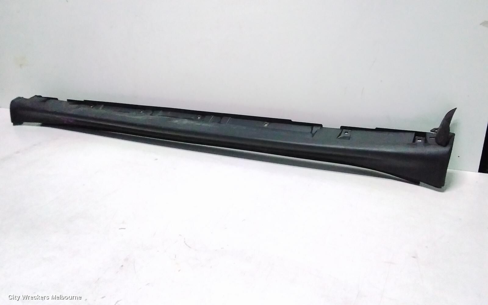 NISSAN JUKE 2016 Side Step/Skirt