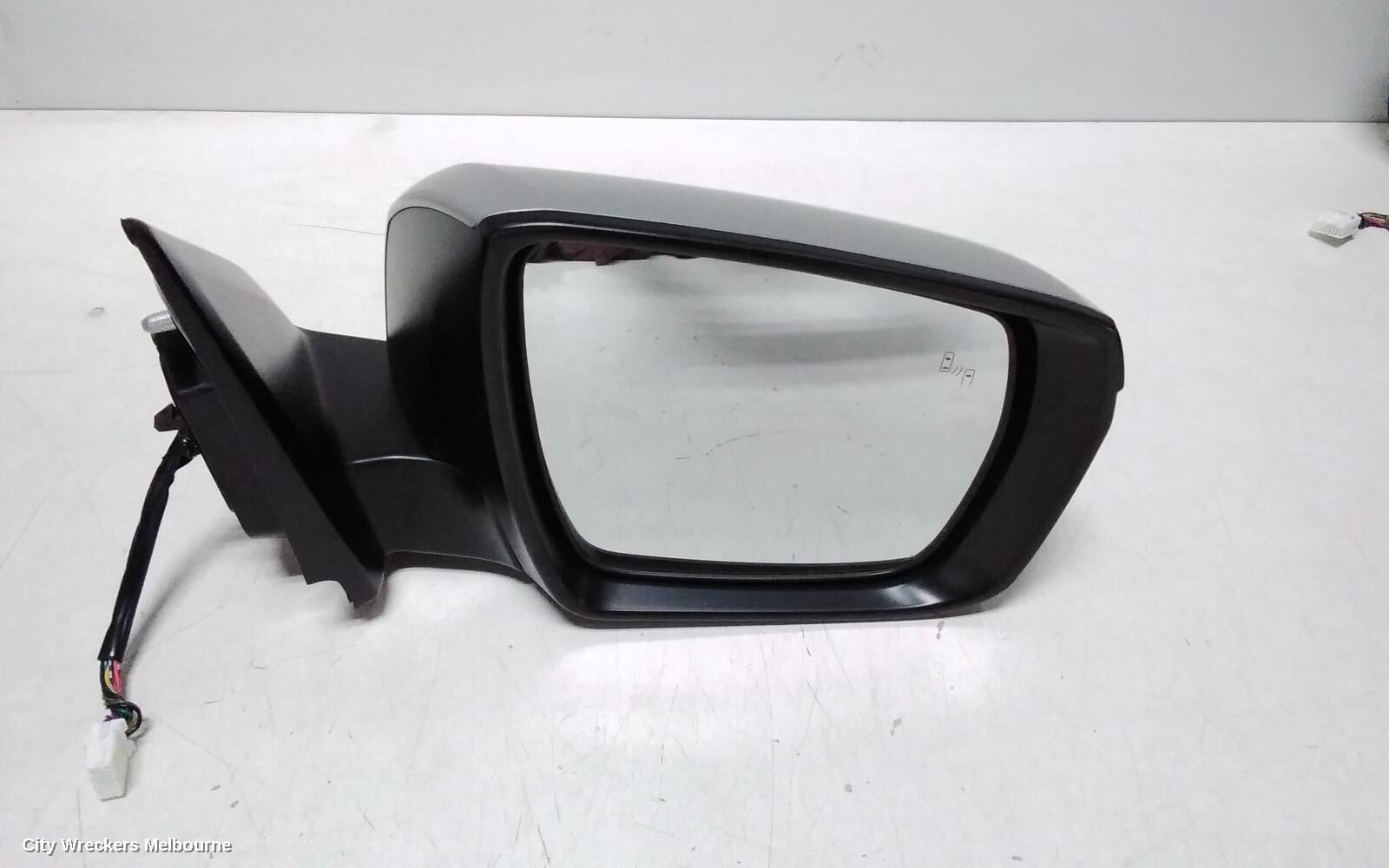 ISUZU MU-X 2023 Right Door Mirror