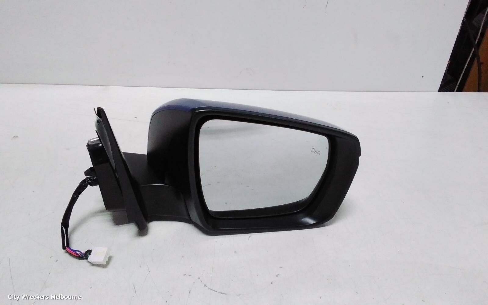ISUZU MU-X 2023 Right Door Mirror