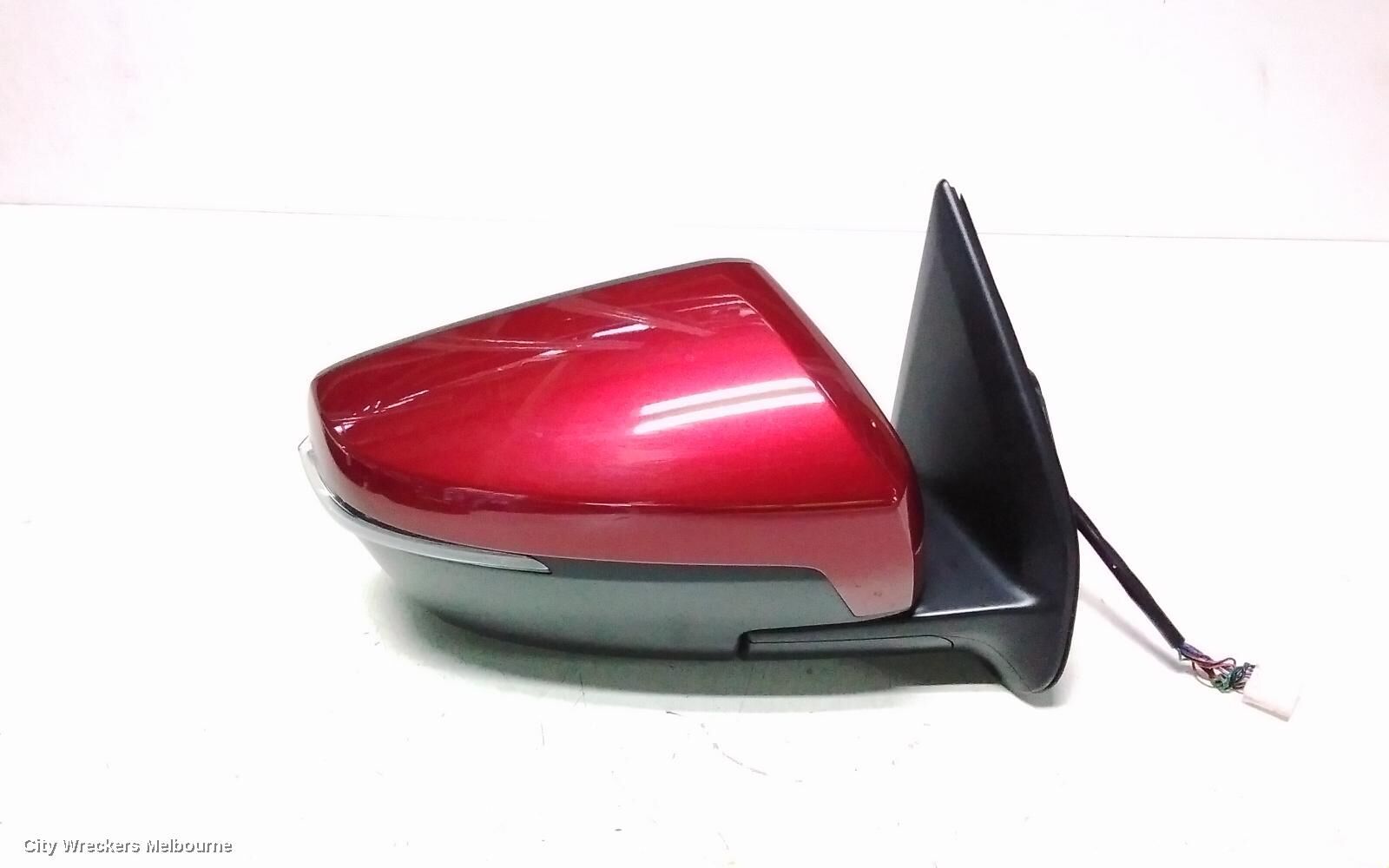 ISUZU MU-X 2022 Right Door Mirror