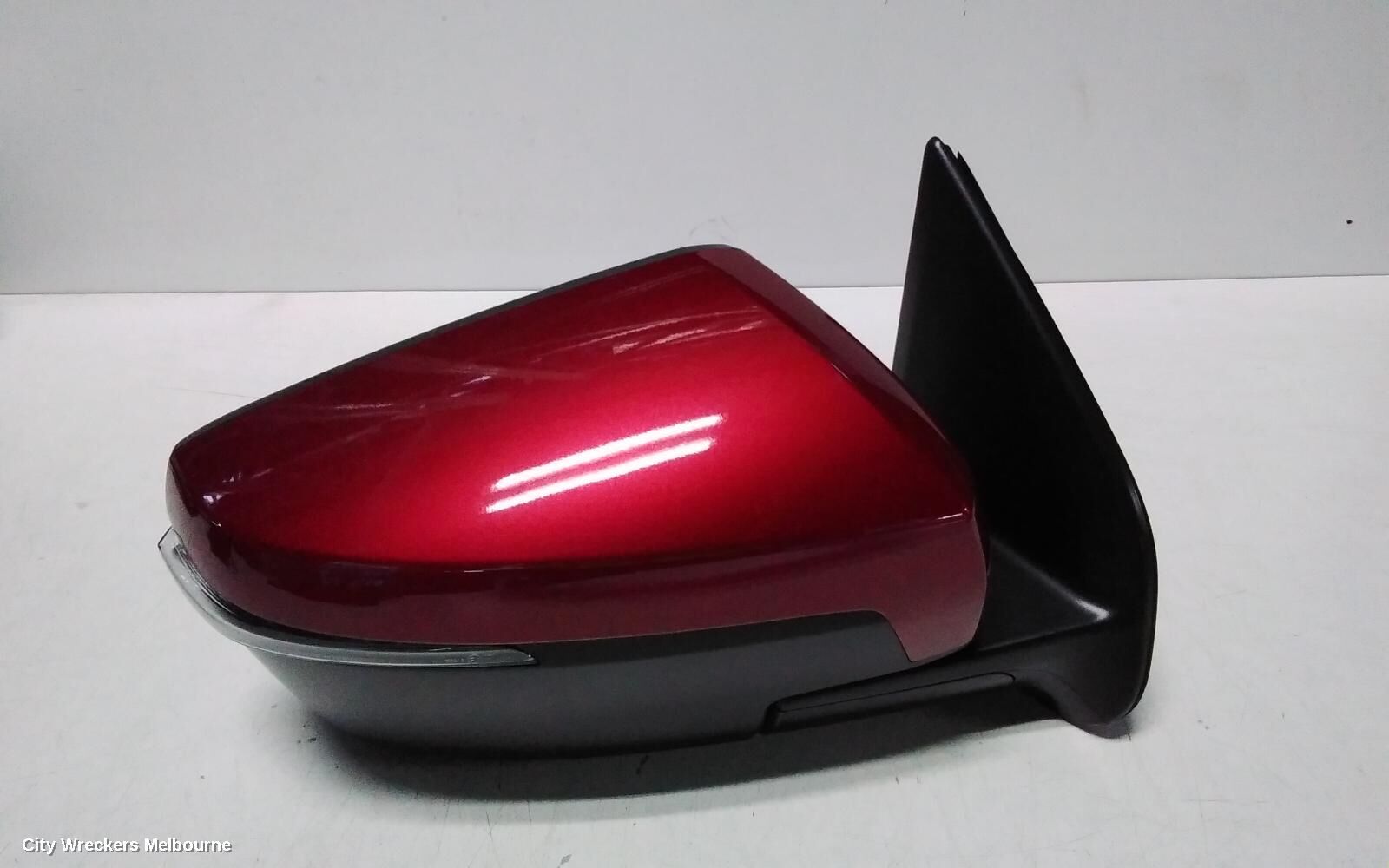 ISUZU MU-X 2022 Right Door Mirror
