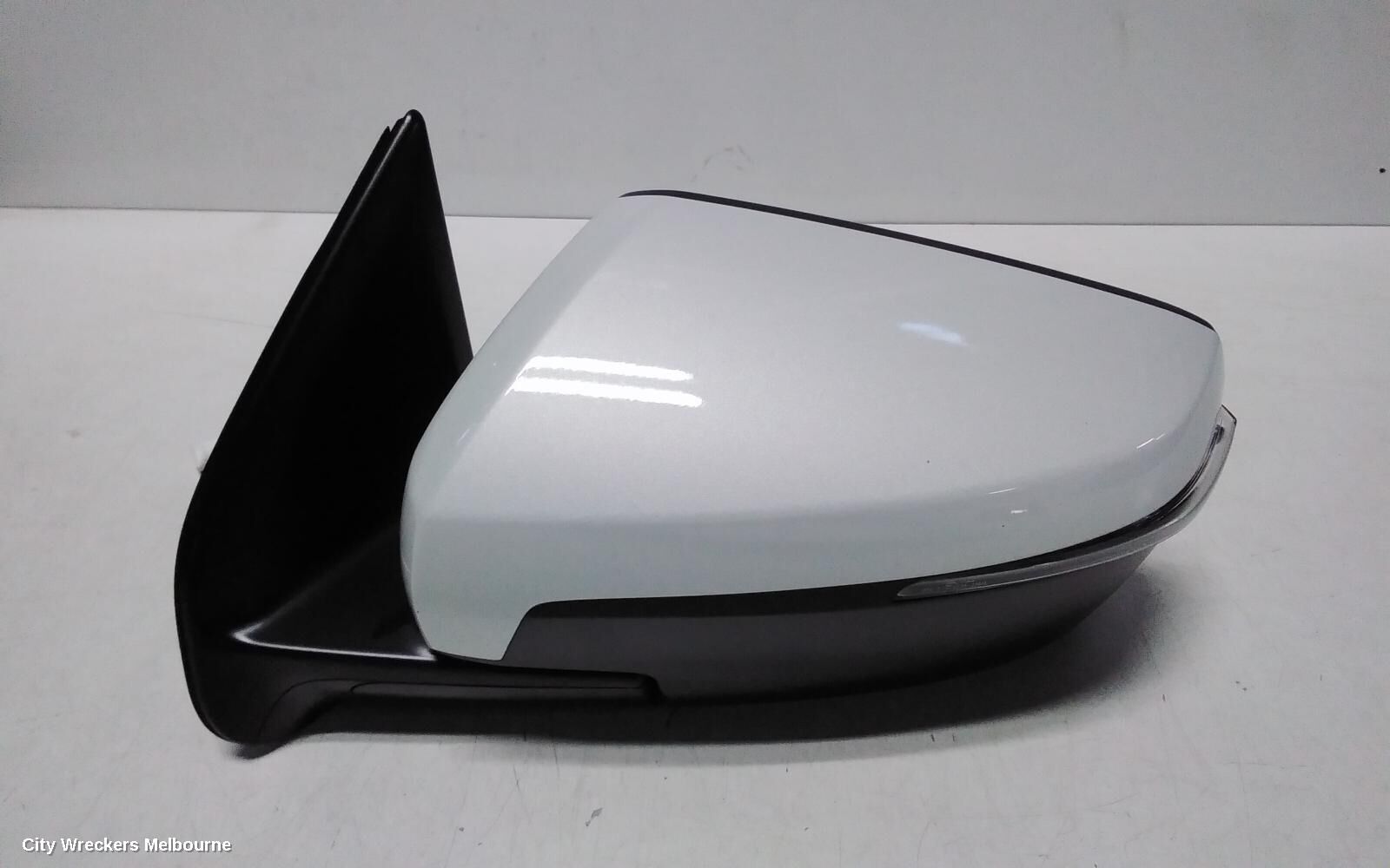 ISUZU MU-X 2022 Left Door Mirror