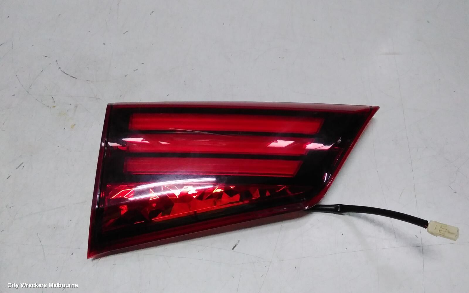 MITSUBISHI OUTLANDER 2019 Rear Garnish
