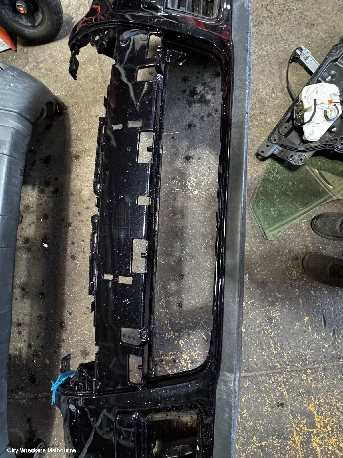VOLKSWAGEN PASSAT 2006 Front Bumper