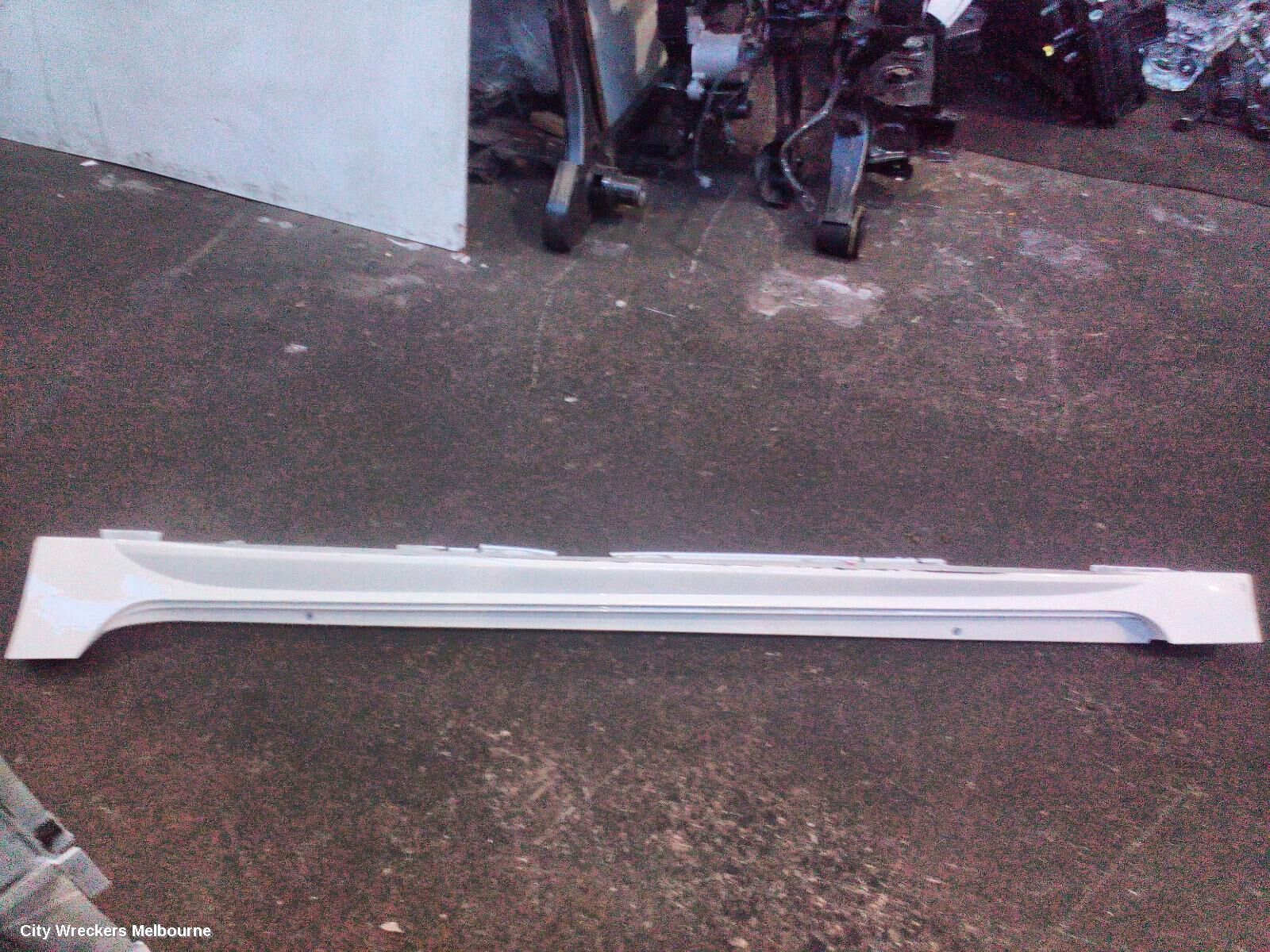 TOYOTA COROLLA 2019 Side Step/Skirt