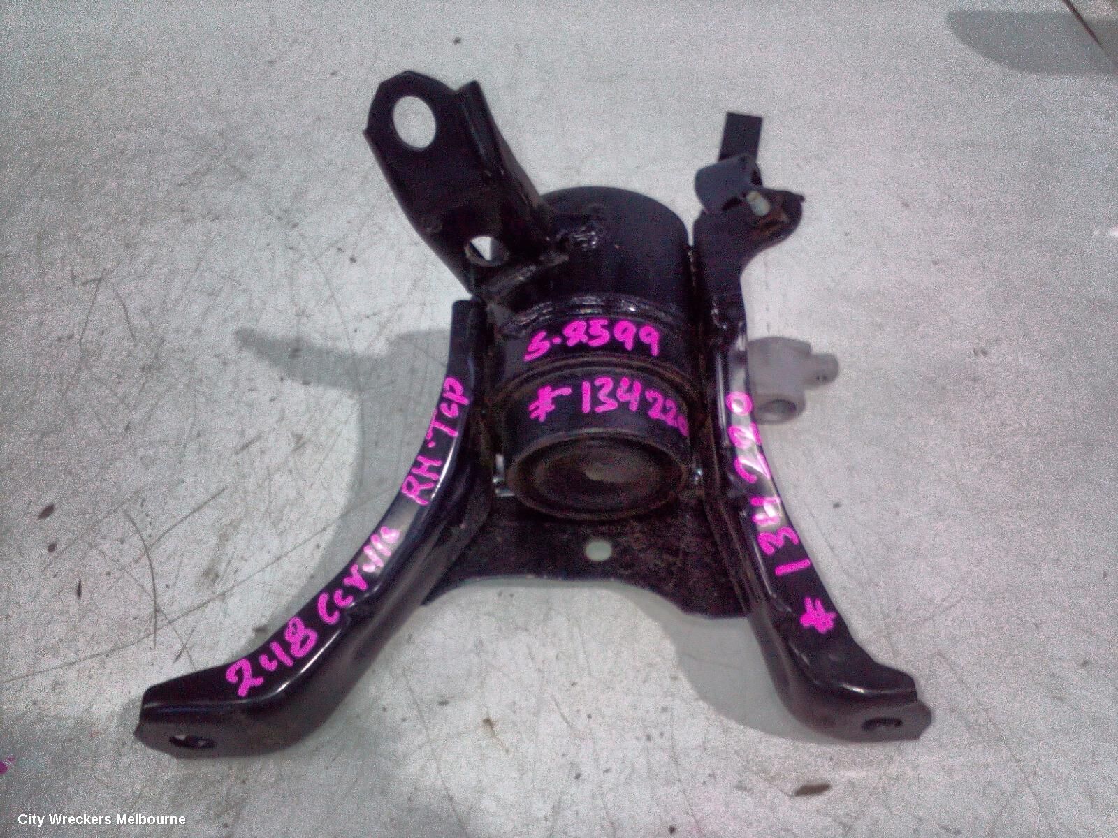 TOYOTA COROLLA 2018 Mount