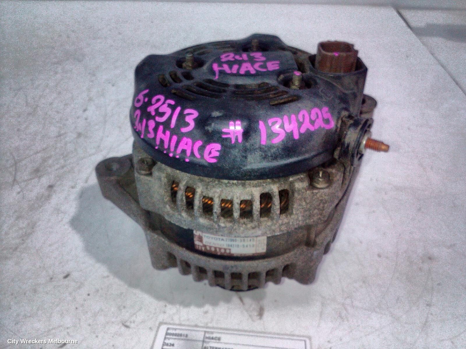 TOYOTA HIACE 2010 Alternator
