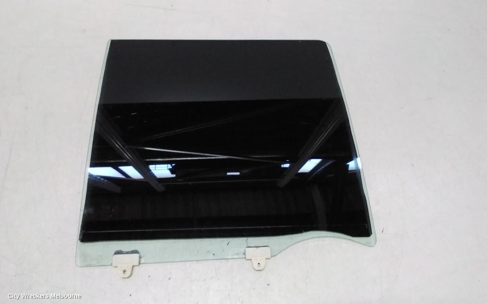 NISSAN PATROL 2005 Right Rear Door Window