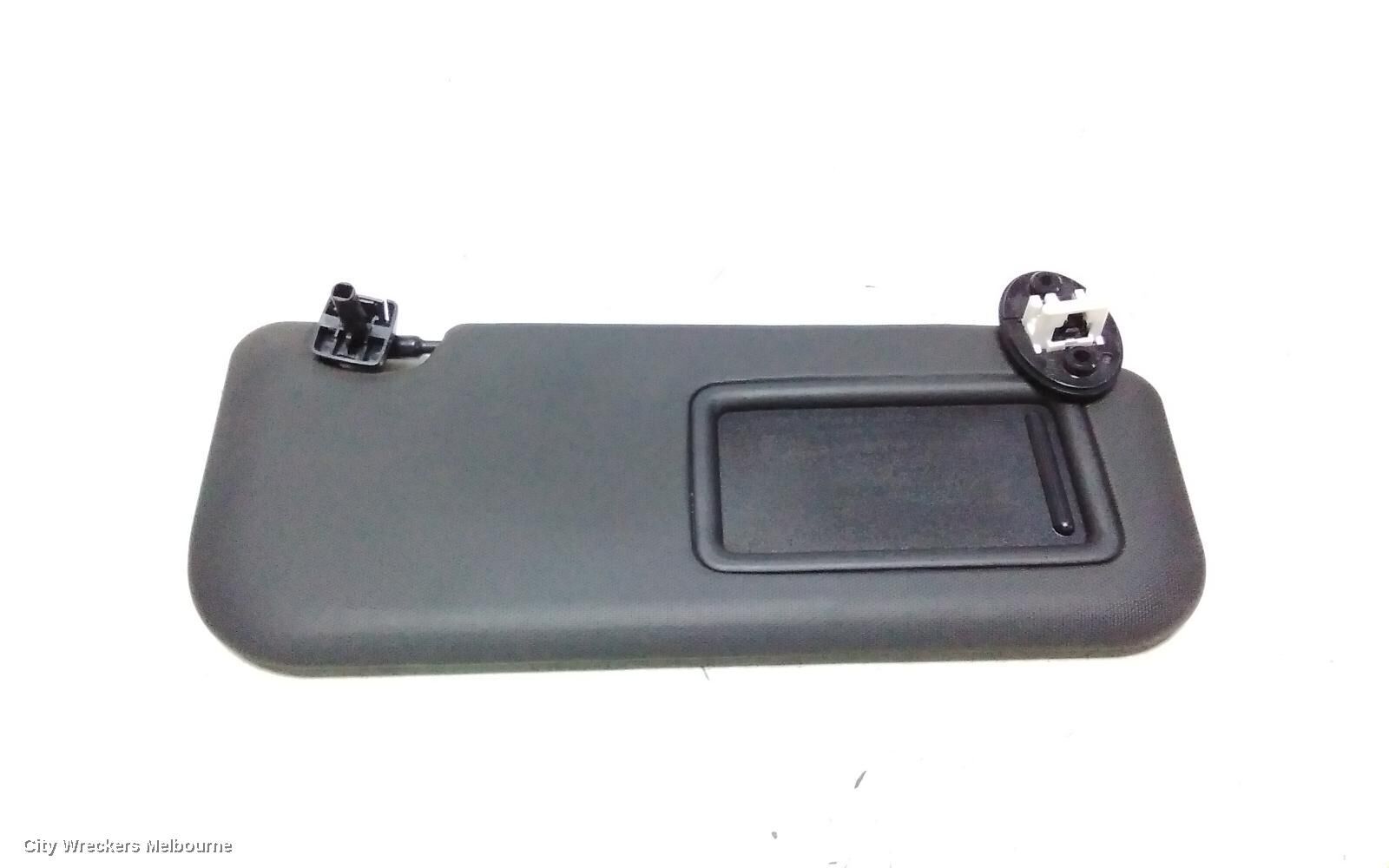 TOYOTA COROLLA 2018 Sunvisor