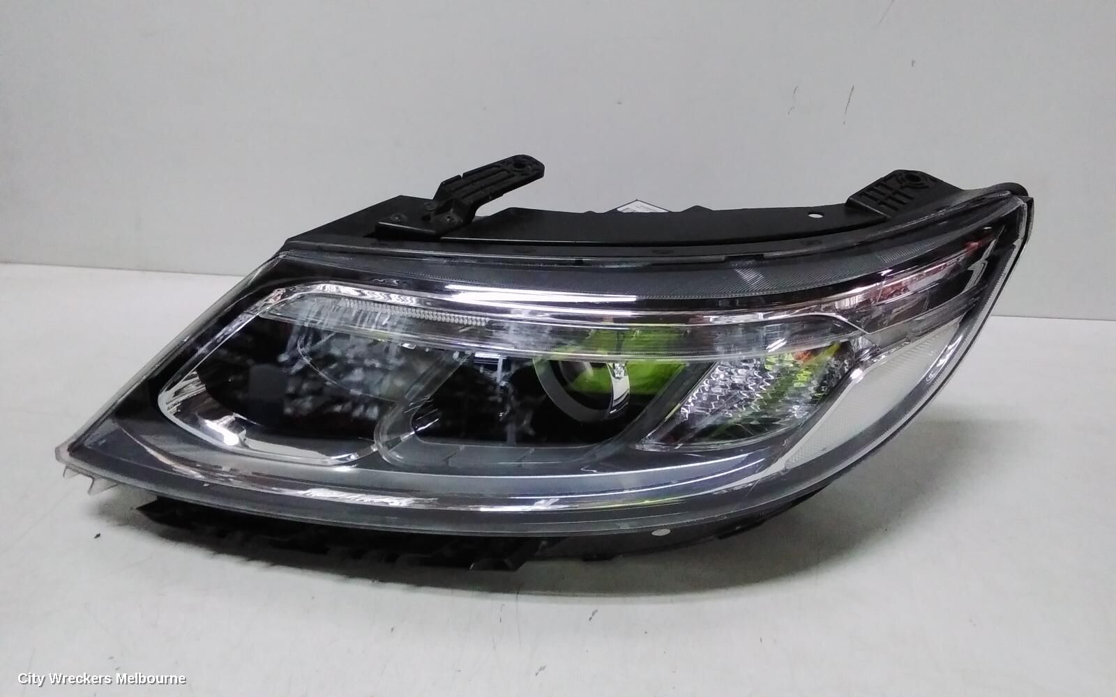 KIA SORENTO 2013 Left Headlamp