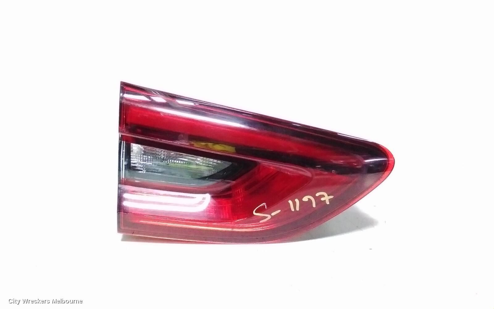 HOLDEN COMMODORE 2018 Rear Garnish