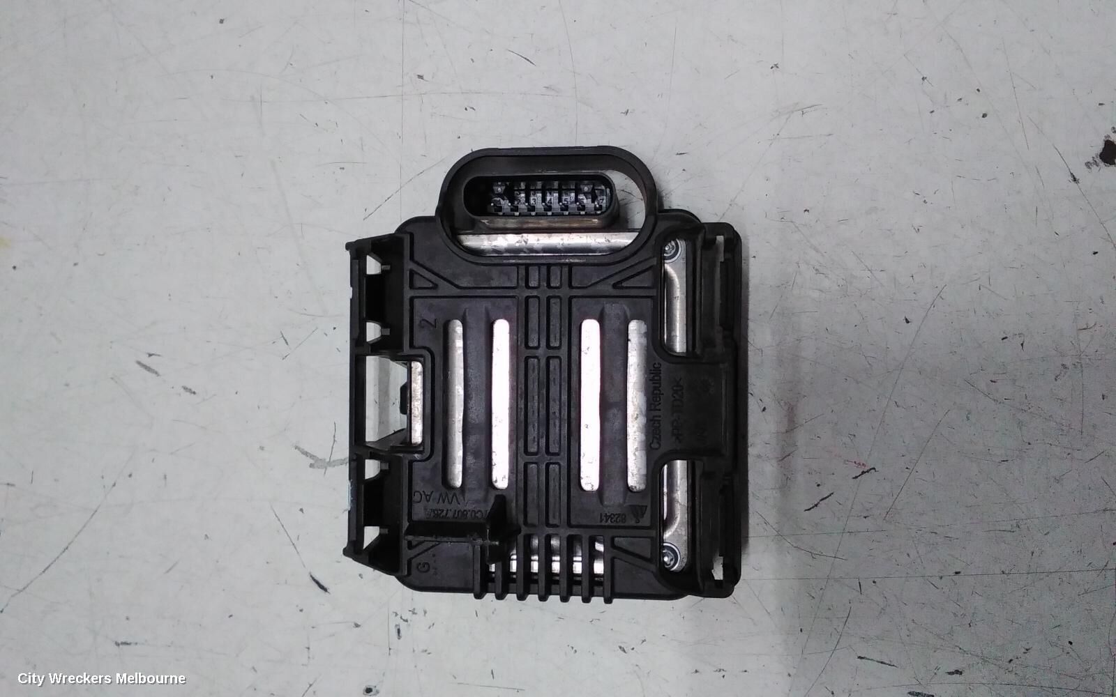 VOLKSWAGEN CRAFTER 2022 REVERSE_CAMERA