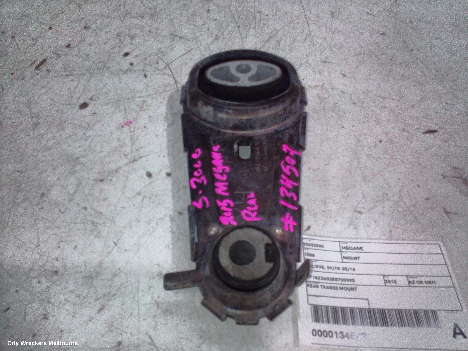 RENAULT MEGANE 2015 Mount