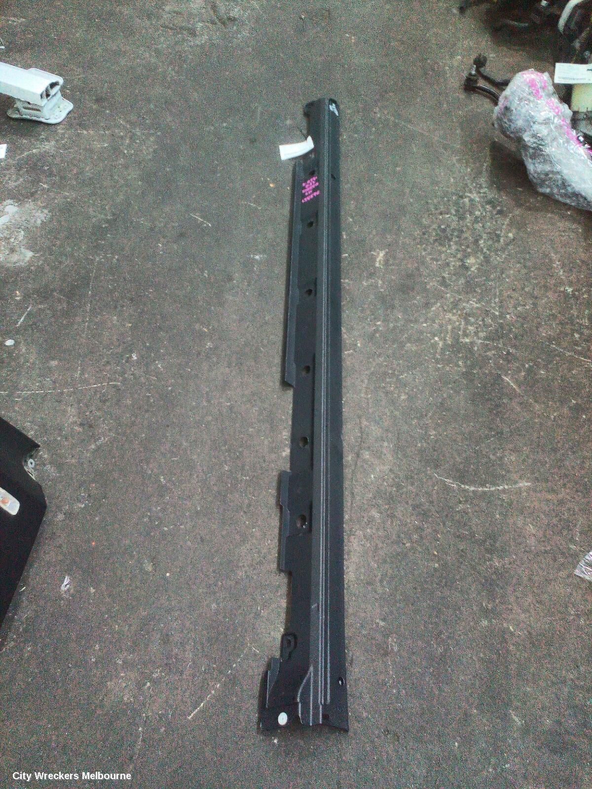 TOYOTA KLUGER 2023 Side Step/Skirt