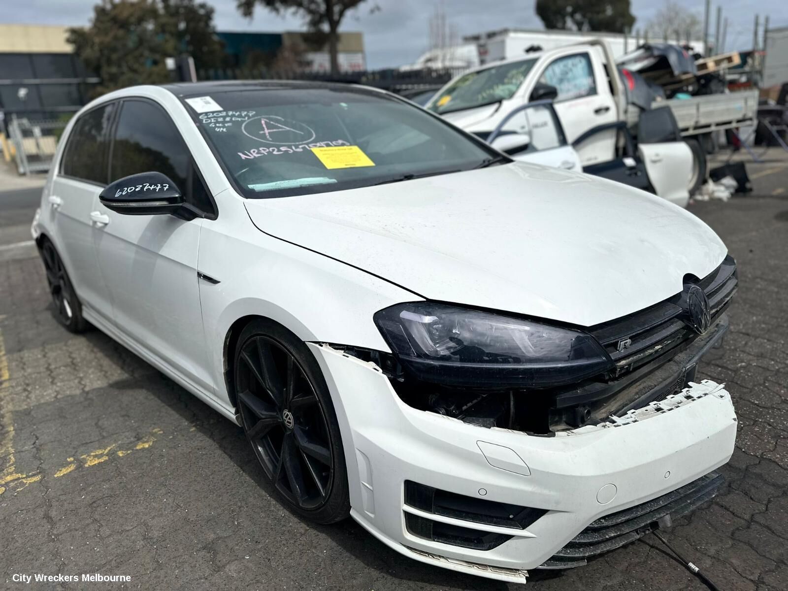 VOLKSWAGEN GOLF 2016 Right Headlamp