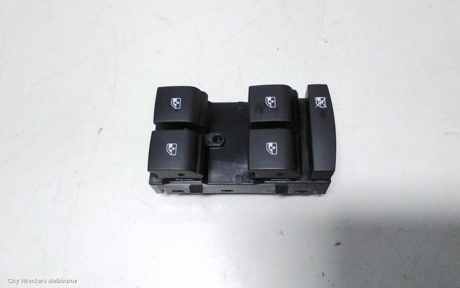 HOLDEN ASTRA 2017 Pwr Dr Wind Switch