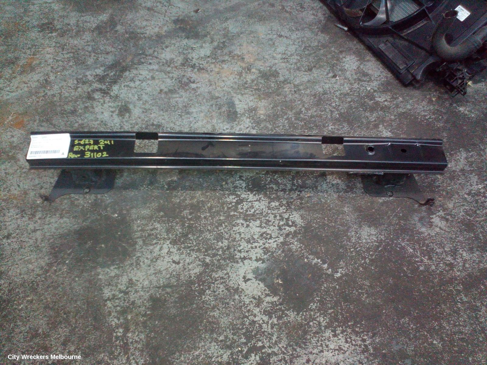 PEUGEOT EXPERT 2011 R/Bar Bracket/Reinfo