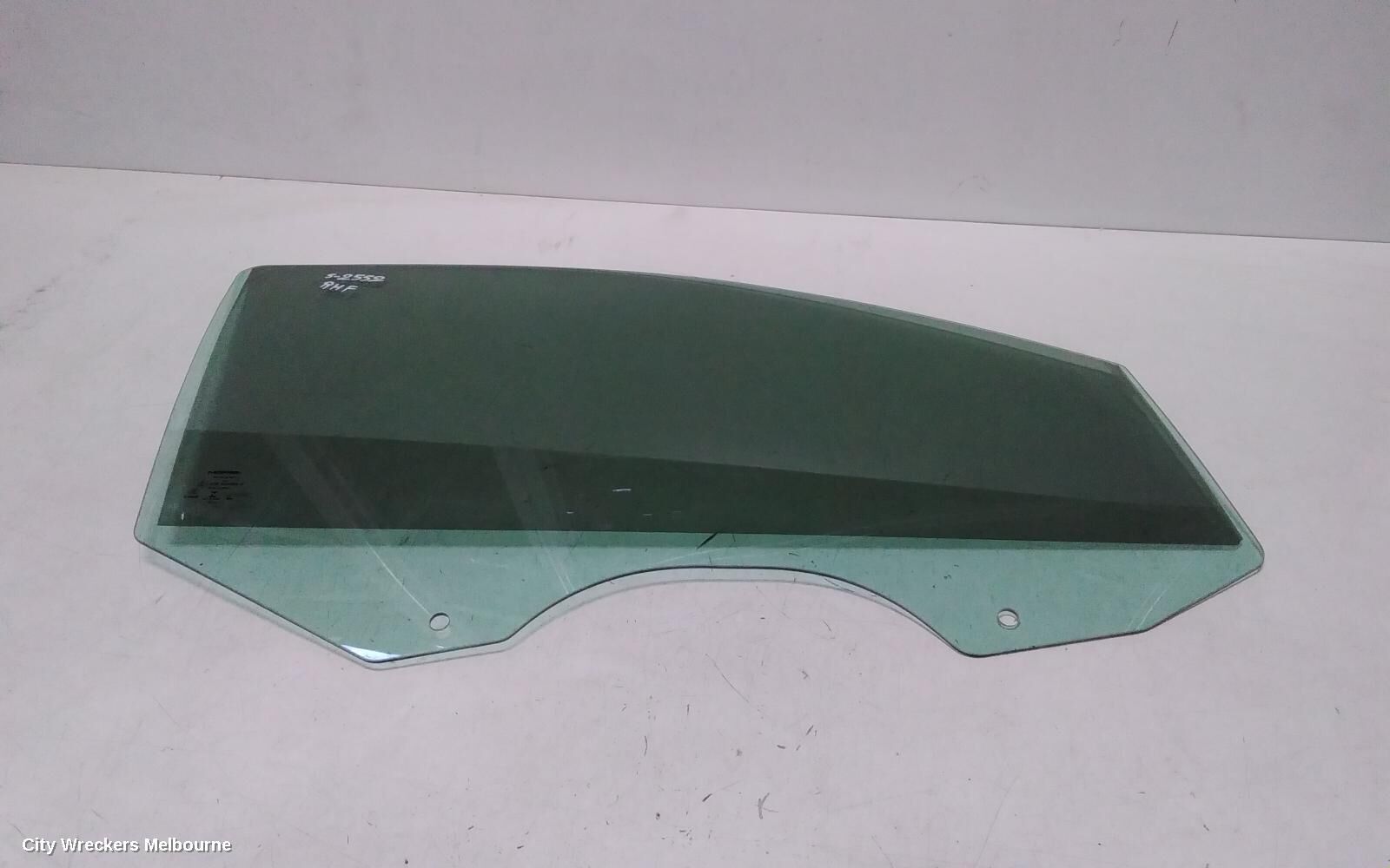 FIAT FREEMONT 2014 Right Front Door Window