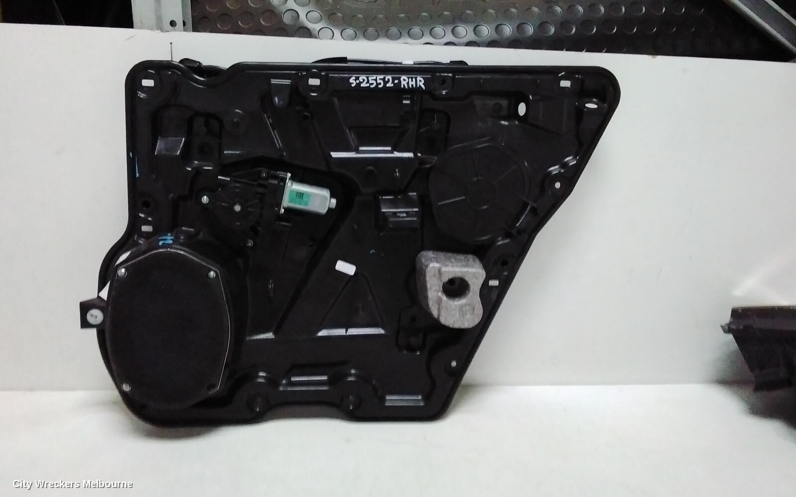 FIAT FREEMONT 2014 Right Rear Wnd Reg/Motor