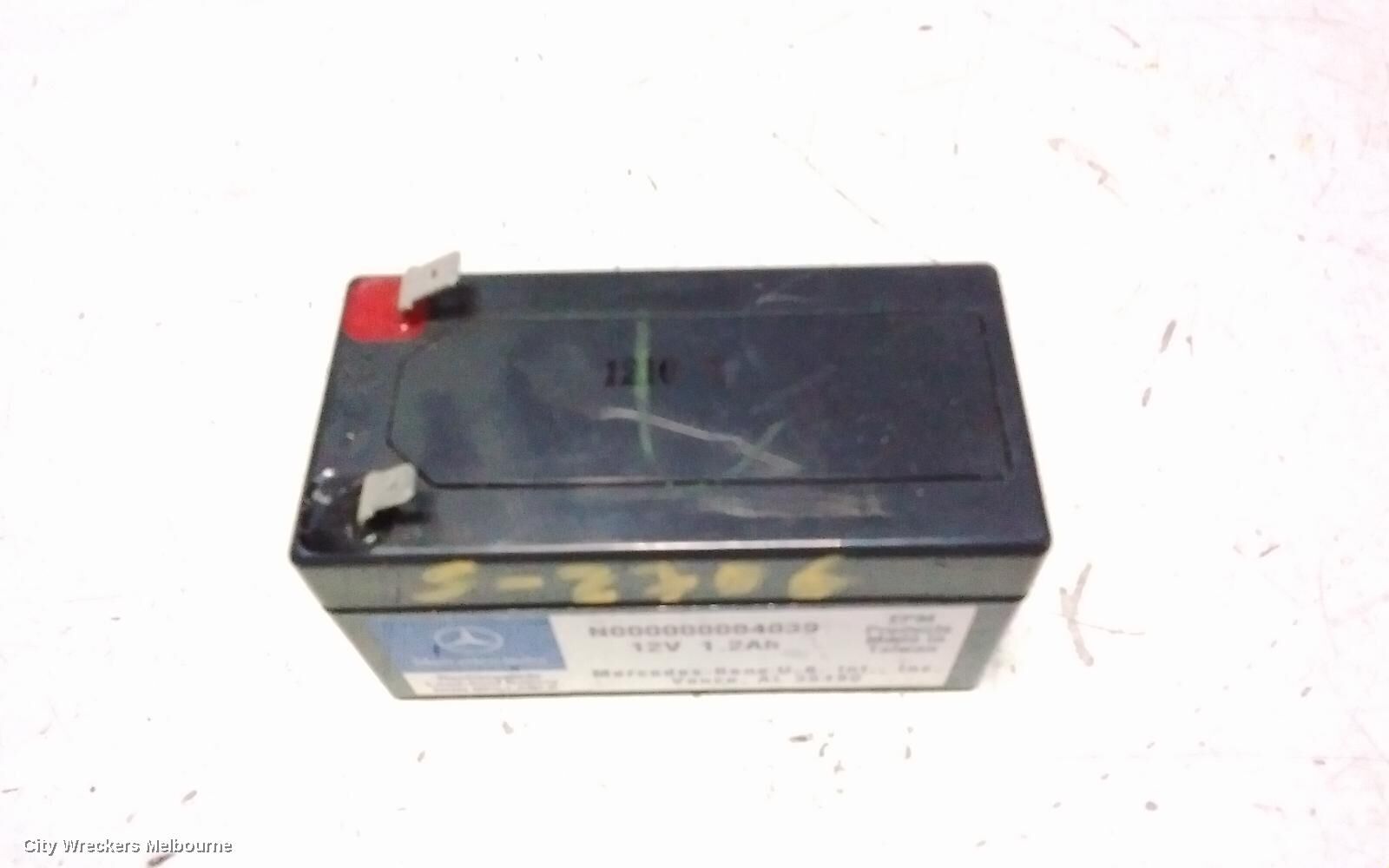 MERCEDES GL CLASS 2011 Battery