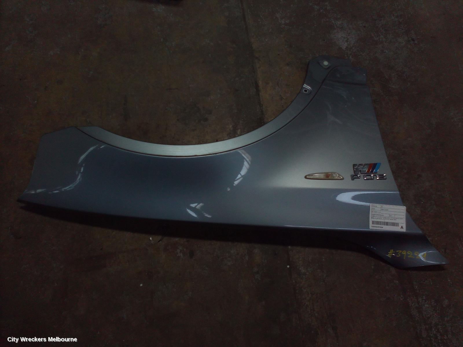 BMW X3 2008 Right Guard