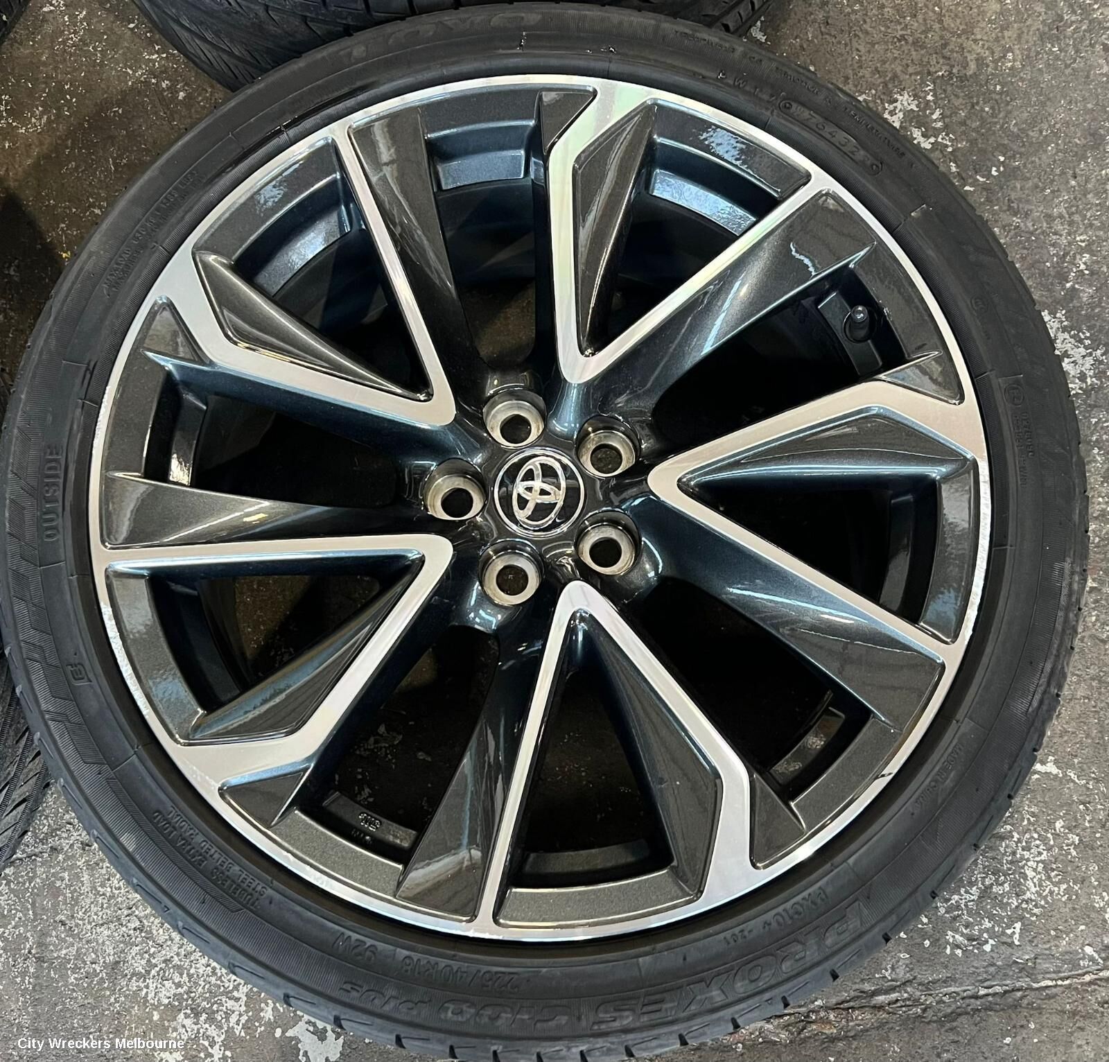TOYOTA COROLLA 2020 Wheel Mag