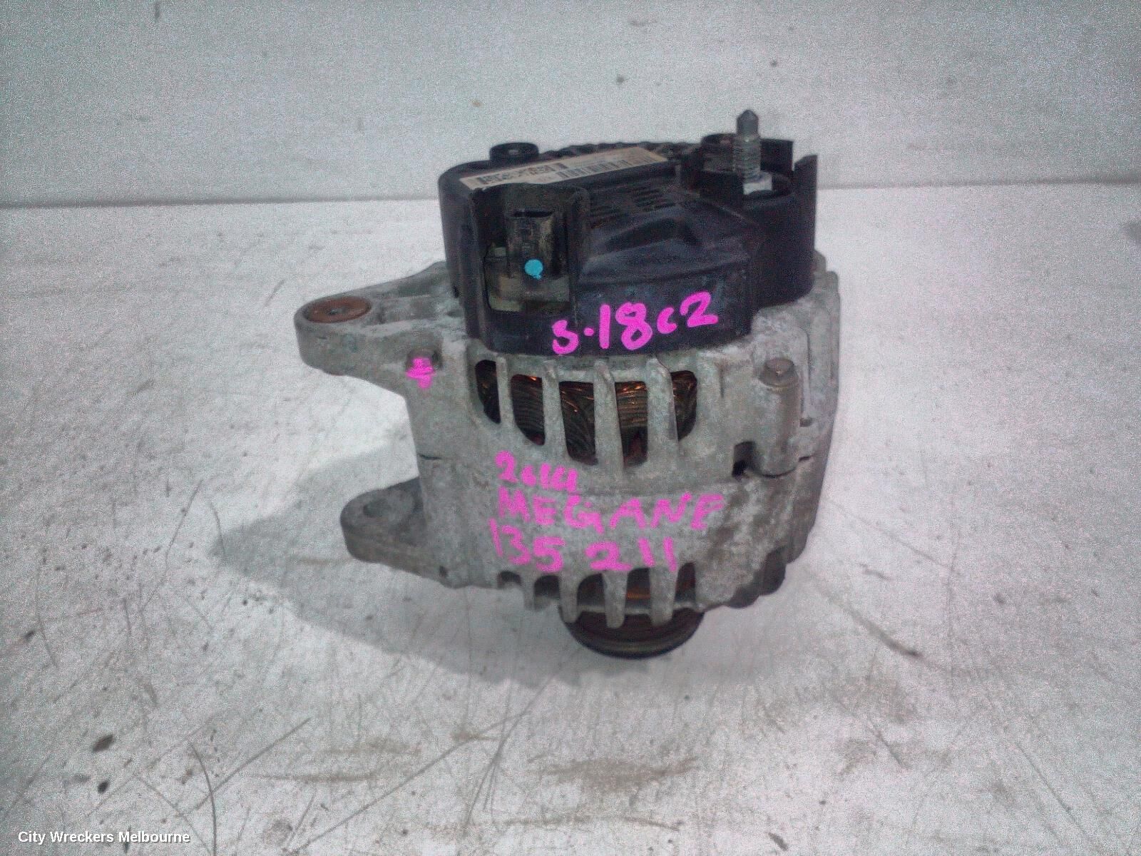 RENAULT MEGANE 2014 Alternator