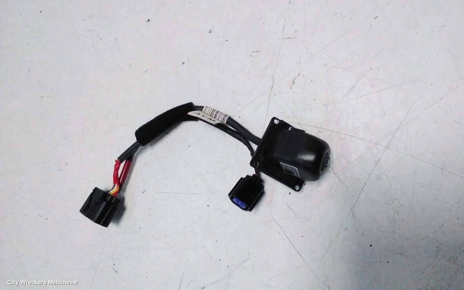 HYUNDAI GENESIS 2016 REVERSE_CAMERA