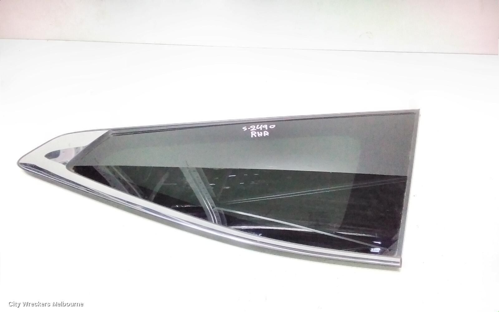 MITSUBISHI PAJERO 2021 Right Rear Side Glass