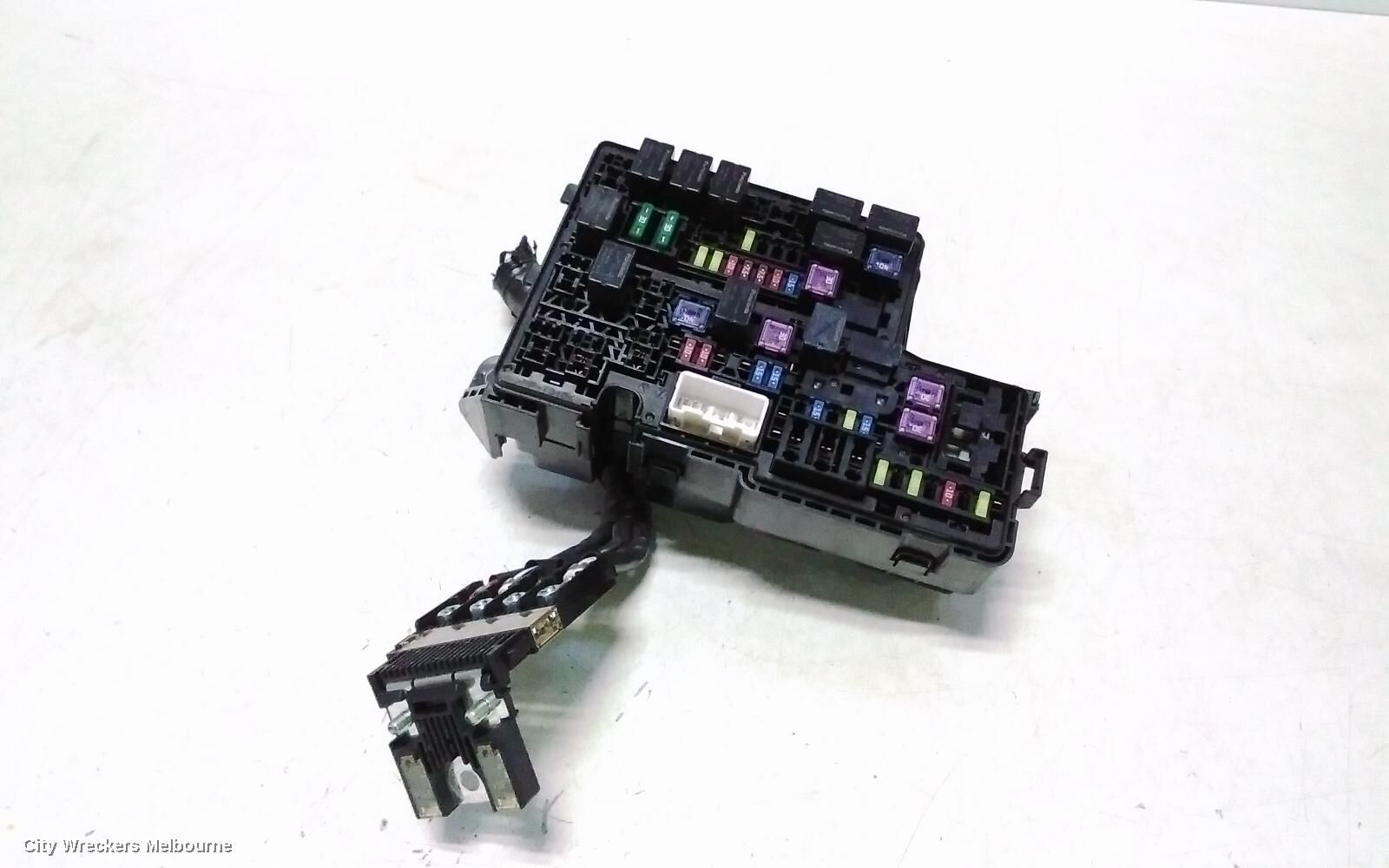 MITSUBISHI PAJERO 2021 Fuse Box