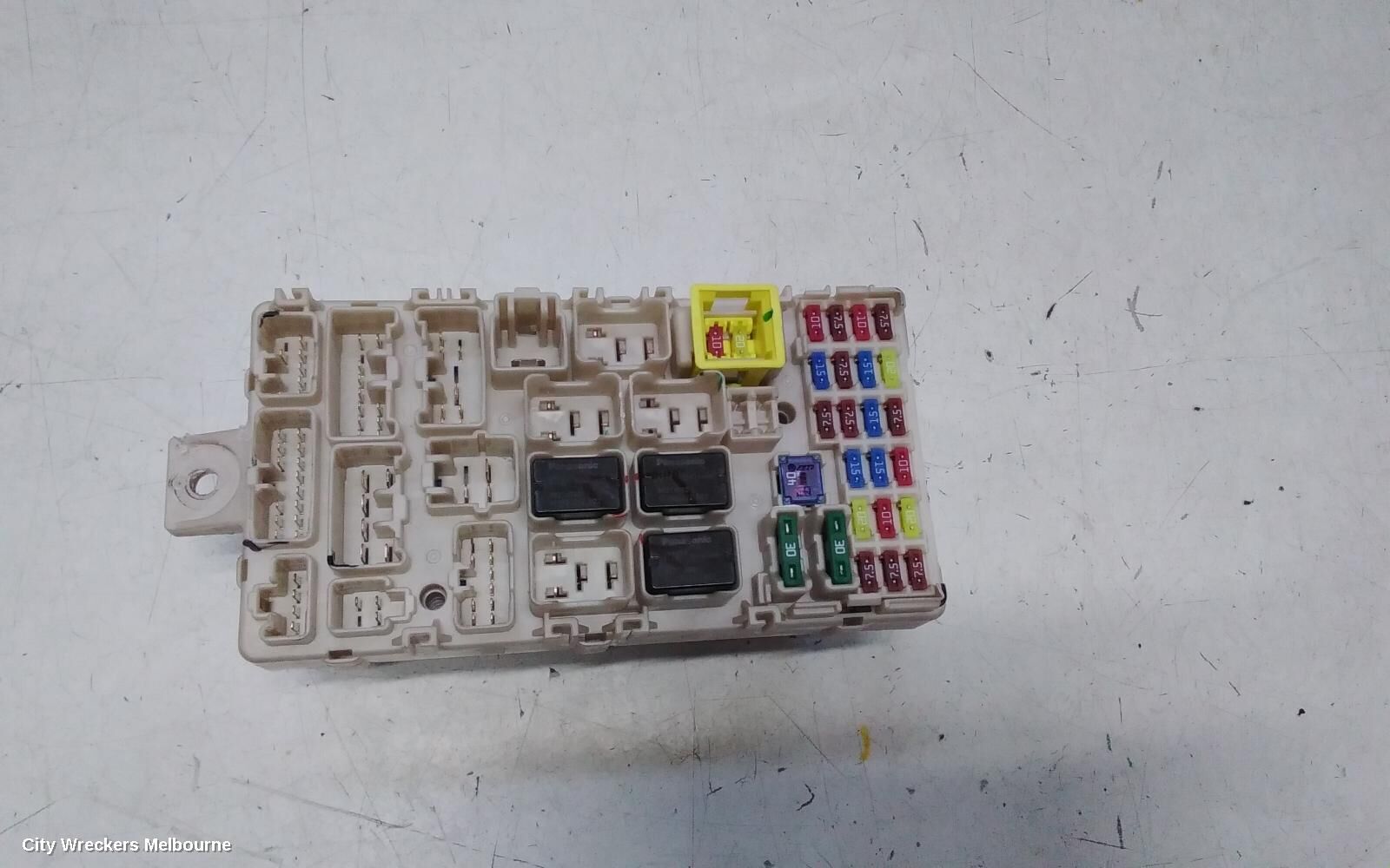 MITSUBISHI PAJERO 2021 Fuse Box