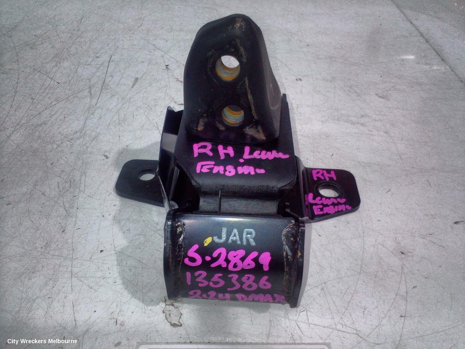 ISUZU DMAX 2024 Mount