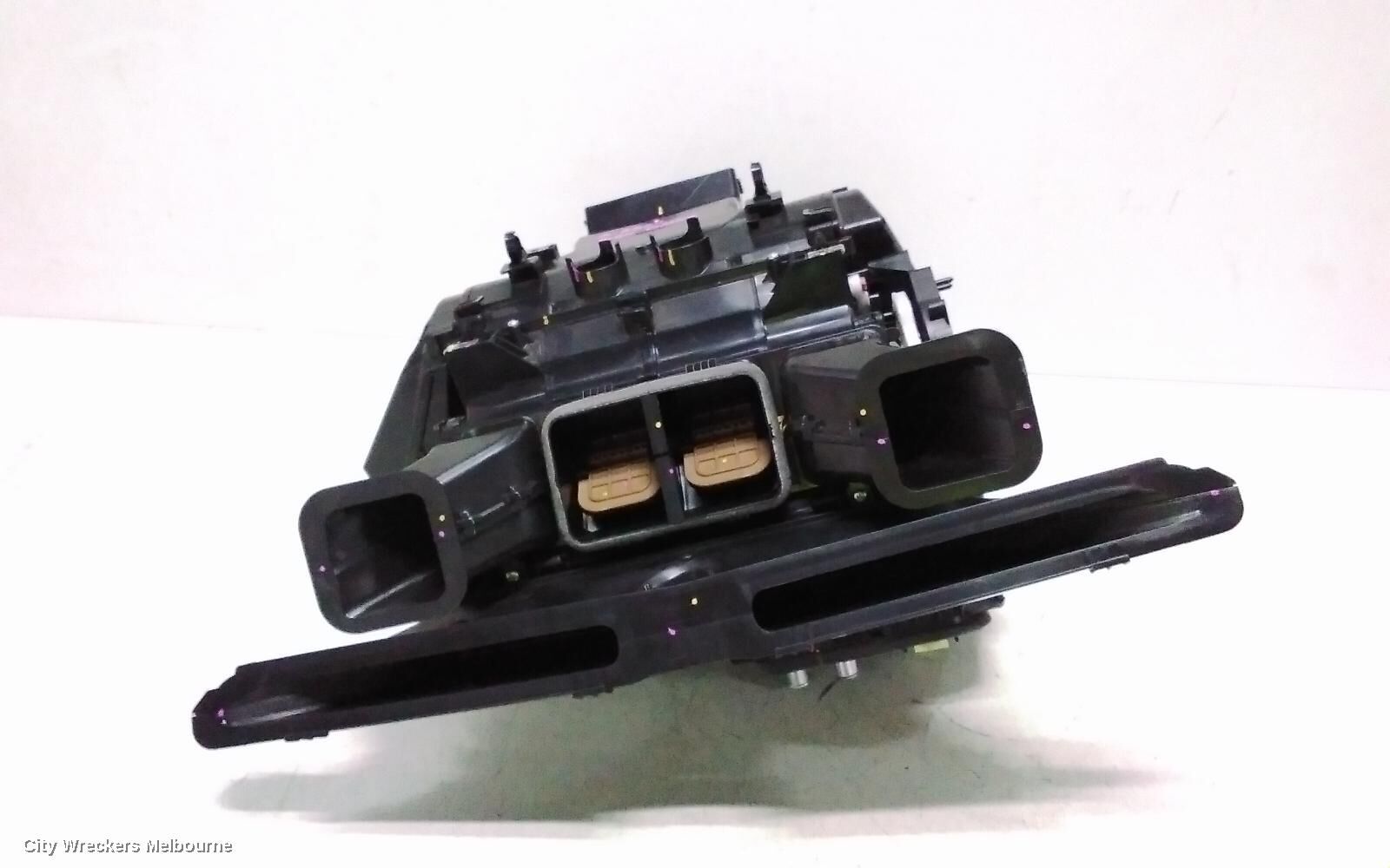 ISUZU DMAX 2024 Heater Core/Box