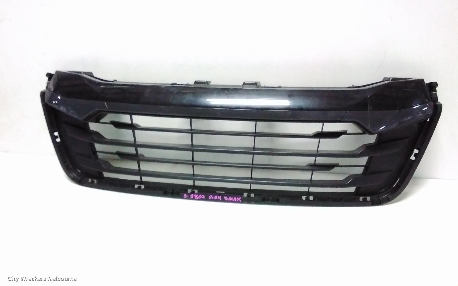 ISUZU DMAX 2024 Grille