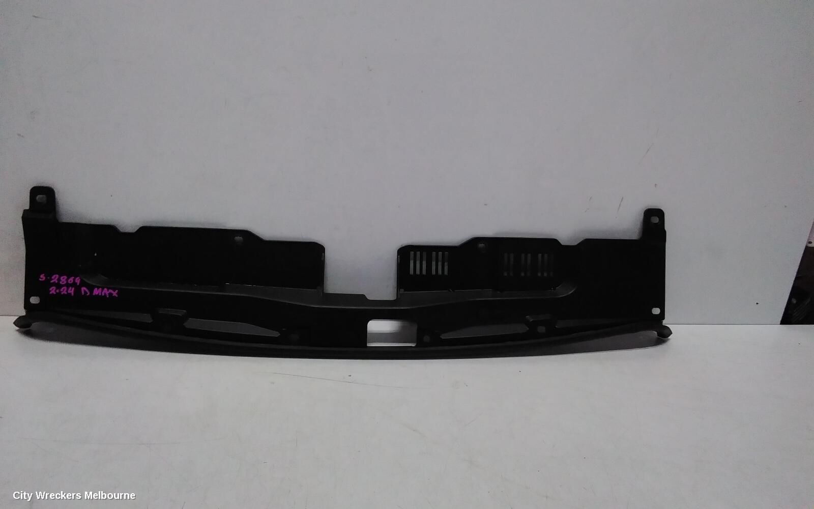 ISUZU DMAX 2024 Trim Panel
