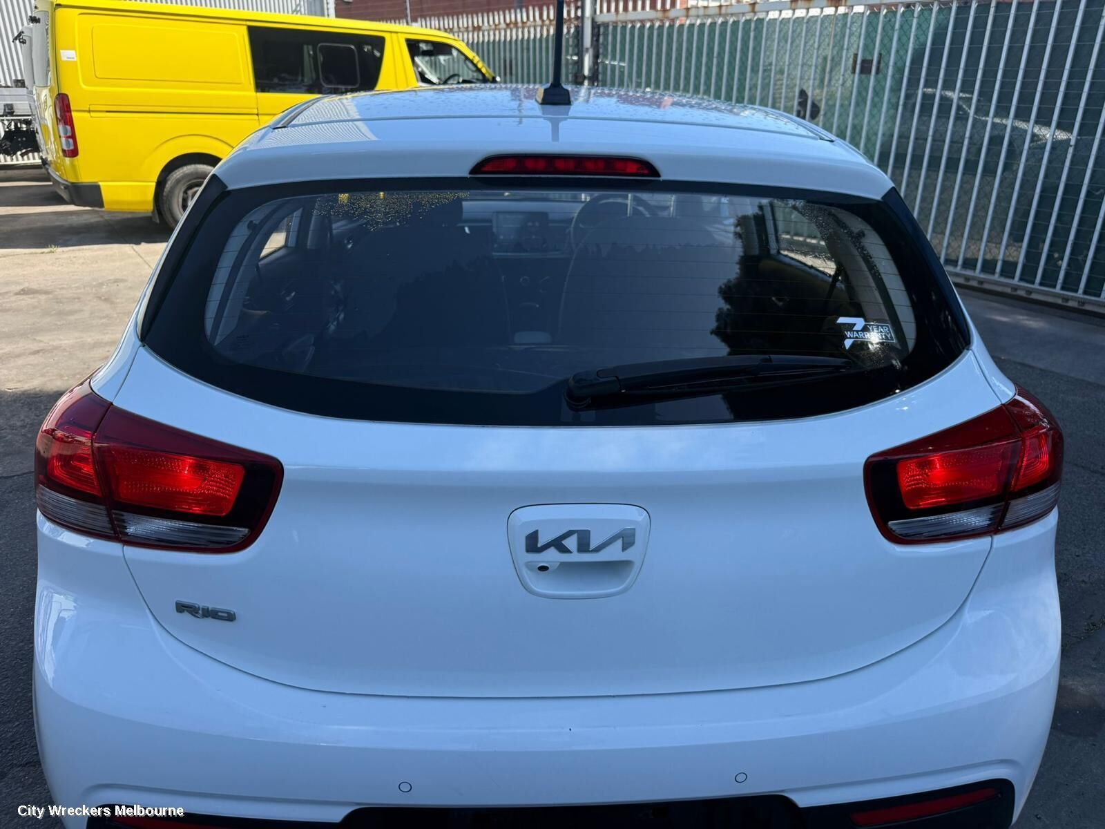 KIA RIO 2023 Antenna