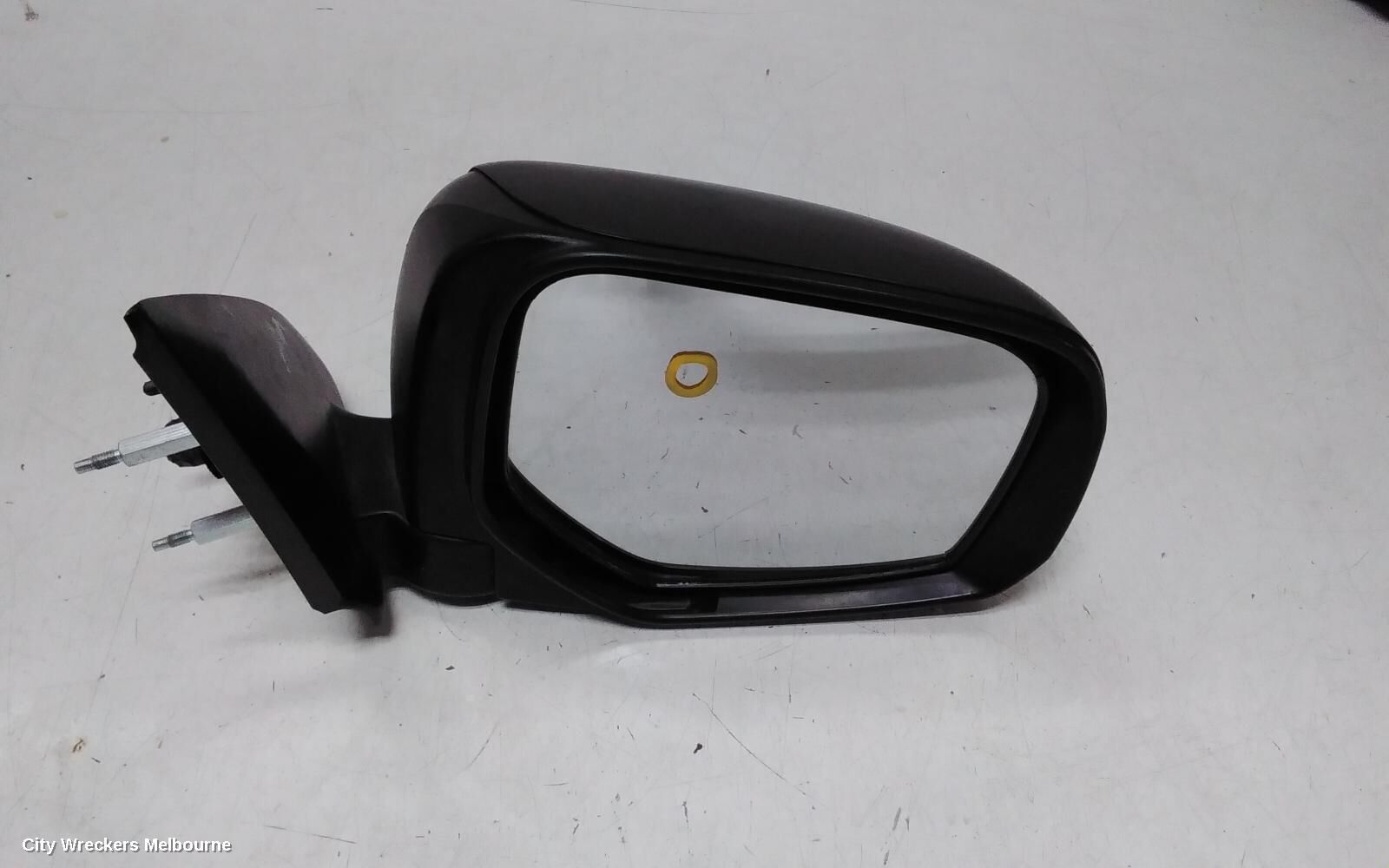 MITSUBISHI TRITON 2017 Right Door Mirror