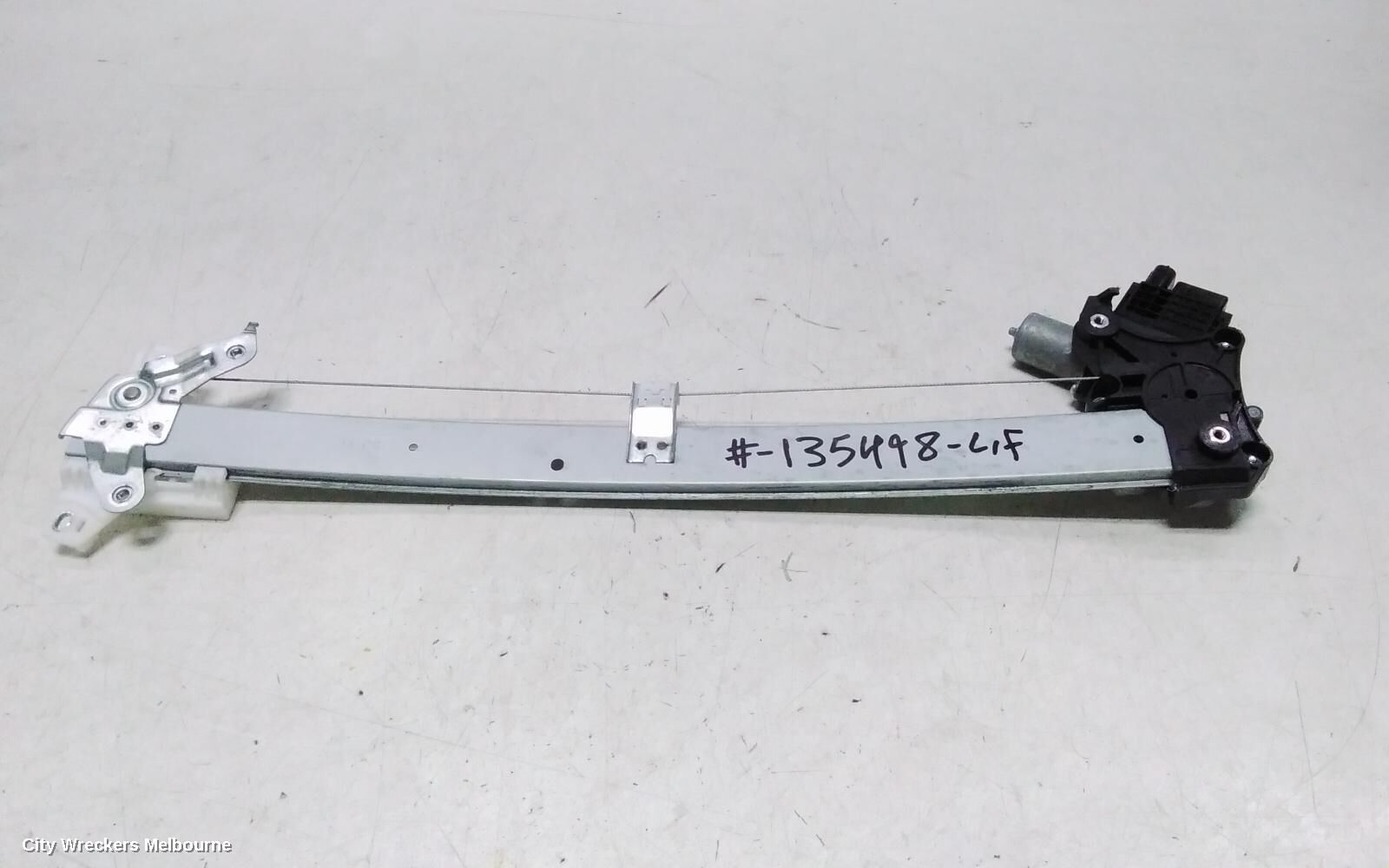 SUBARU FORESTER 2022 Left Front Window Reg/Motor