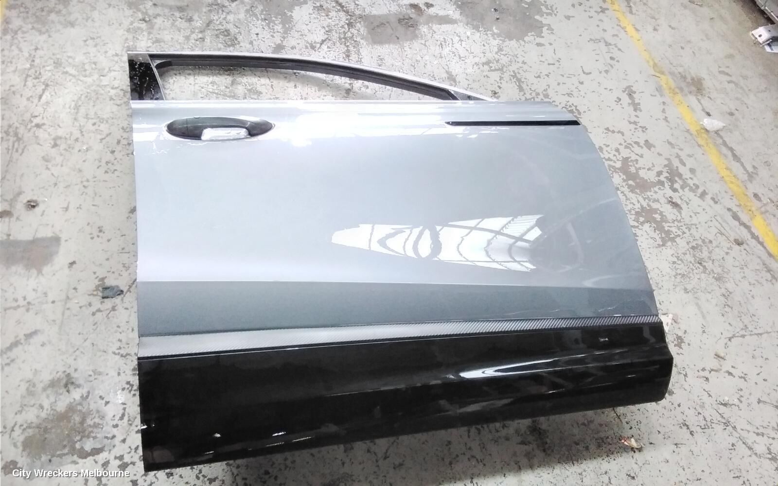 MG HS 2025 Right Front Door