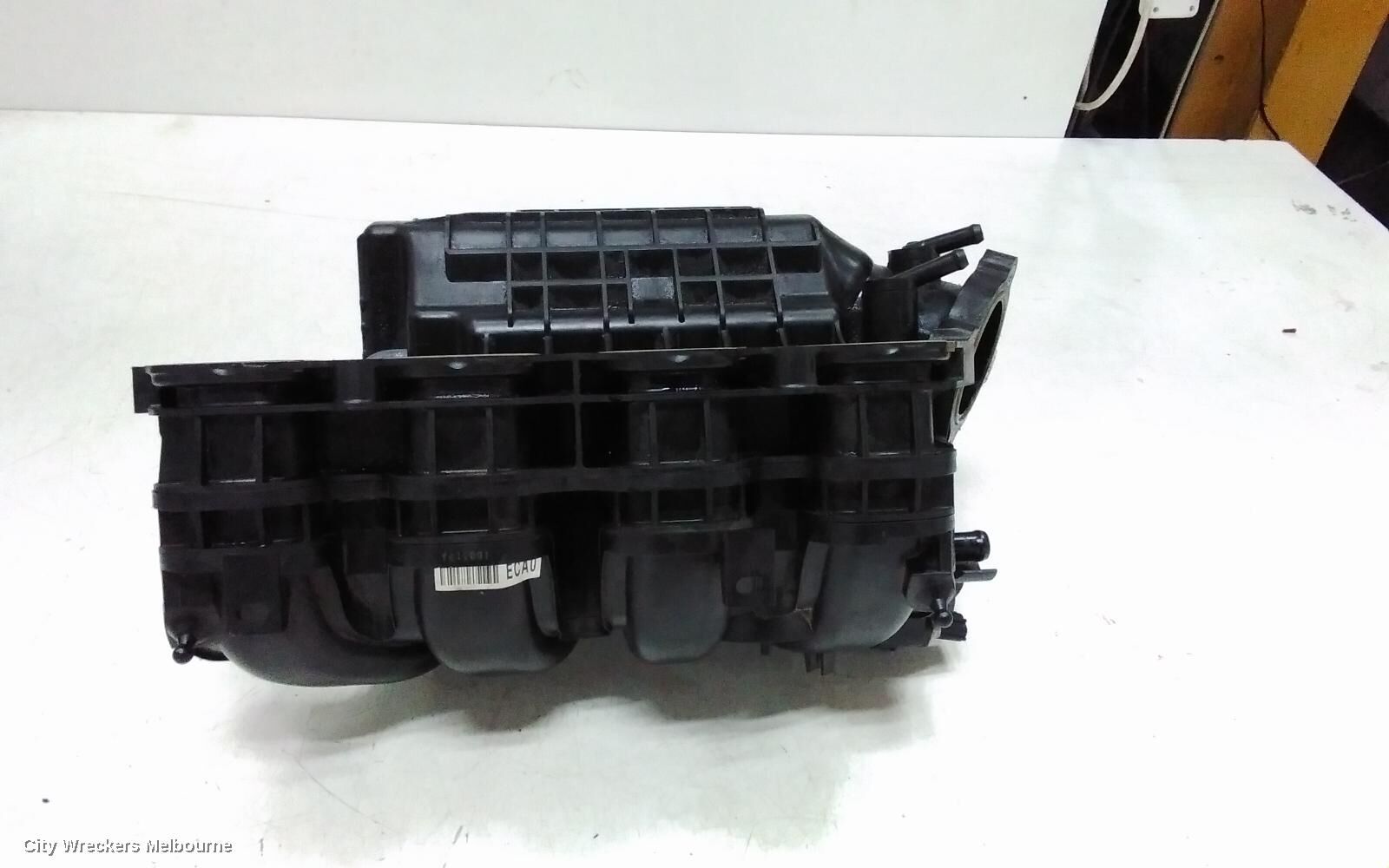 HYUNDAI ELANTRA 2018 Manifold