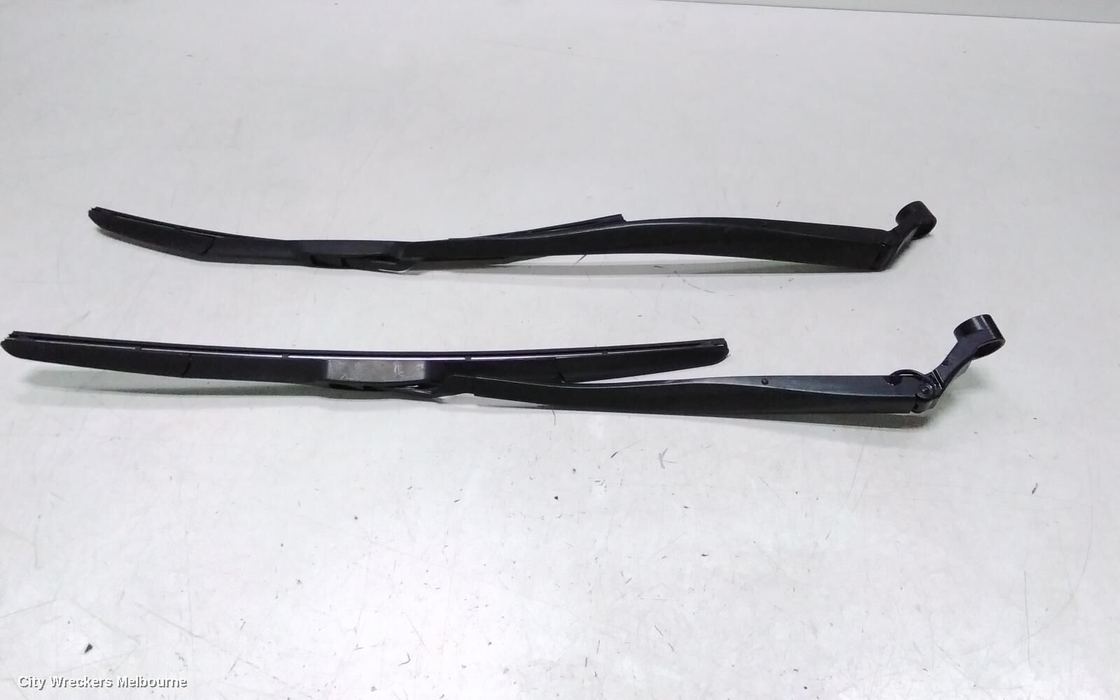 LEXUS IS250/IS250C 2012 Wiper Arm
