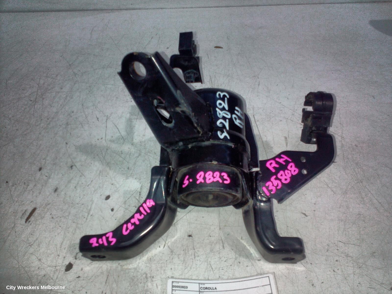 TOYOTA COROLLA 2013 Mount