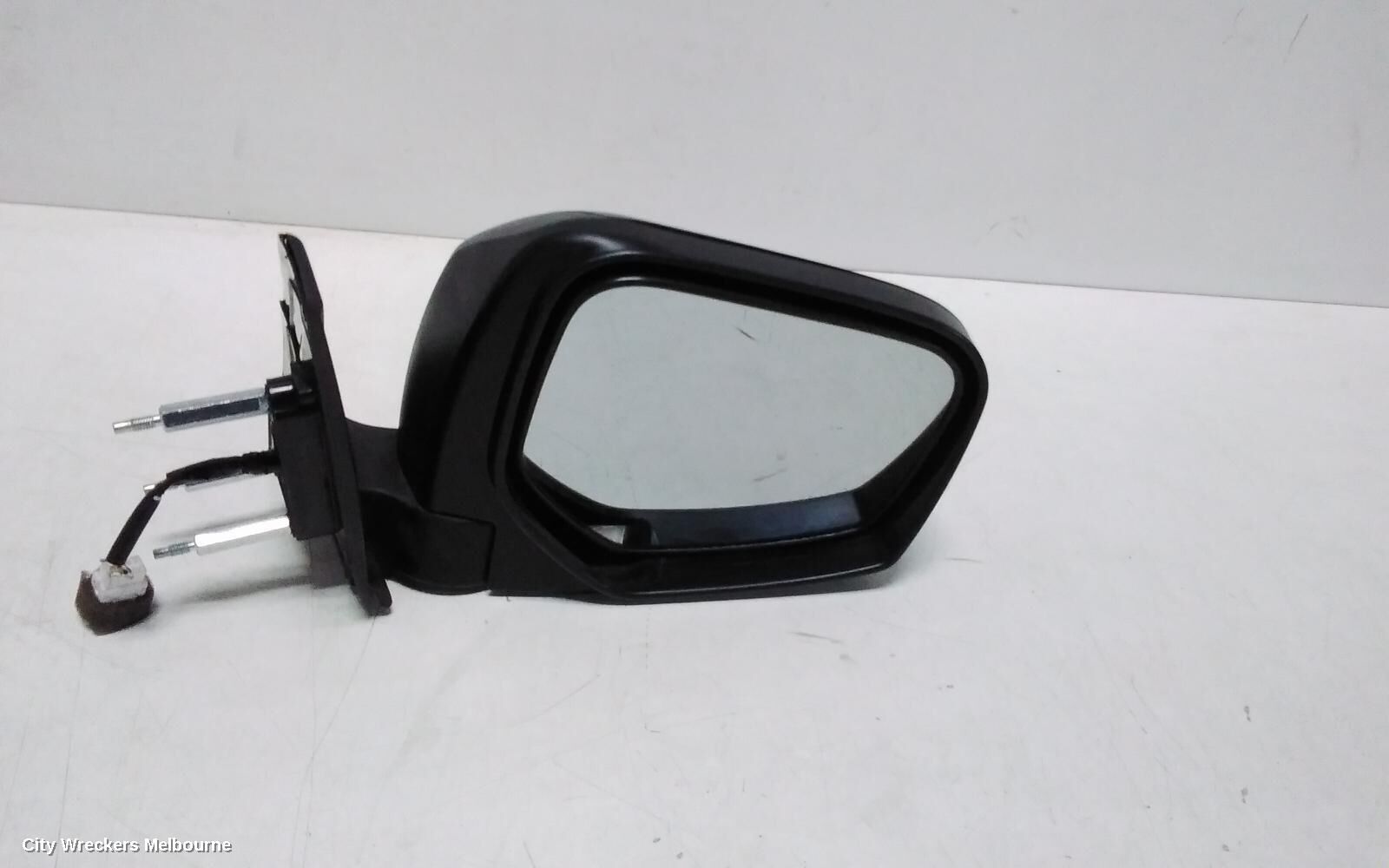 MITSUBISHI TRITON 2015 Right Door Mirror