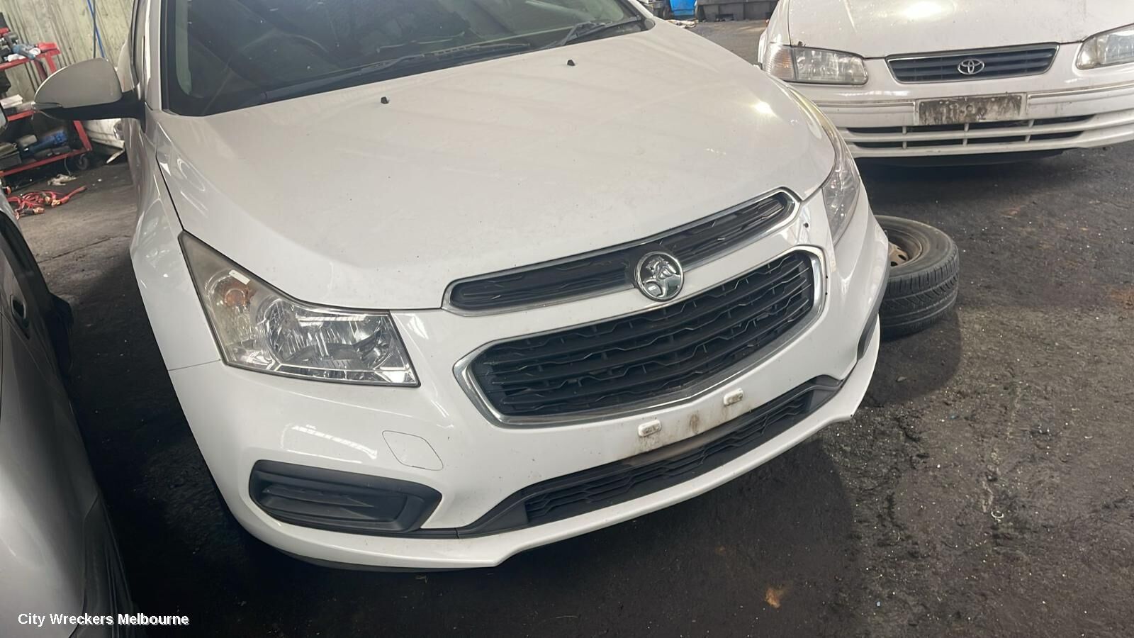 HOLDEN CRUZE 2016 Right Guard
