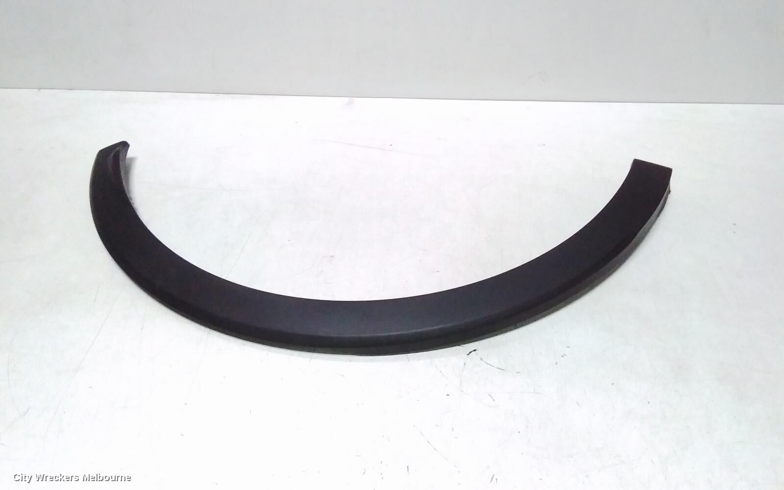 RENAULT CAPTUR 2016 Wheel Arch Flare