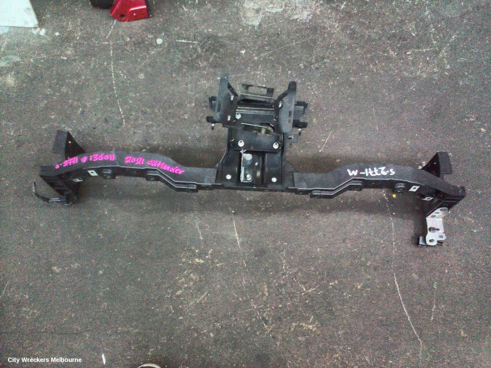 MITSUBISHI OUTLANDER 2021 F/Bar Reinforc/Brack