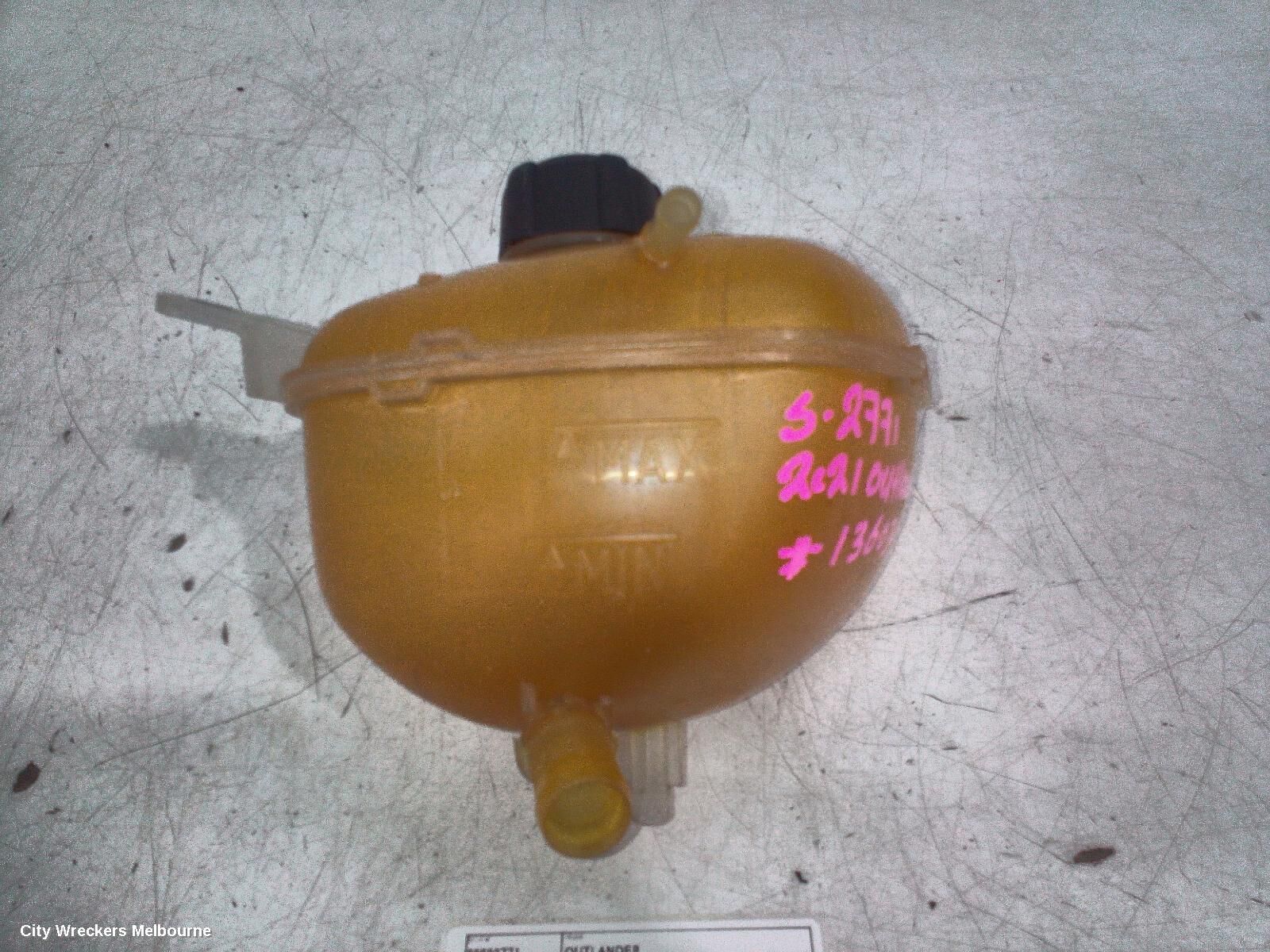 MITSUBISHI OUTLANDER 2021 Overflow Bottle