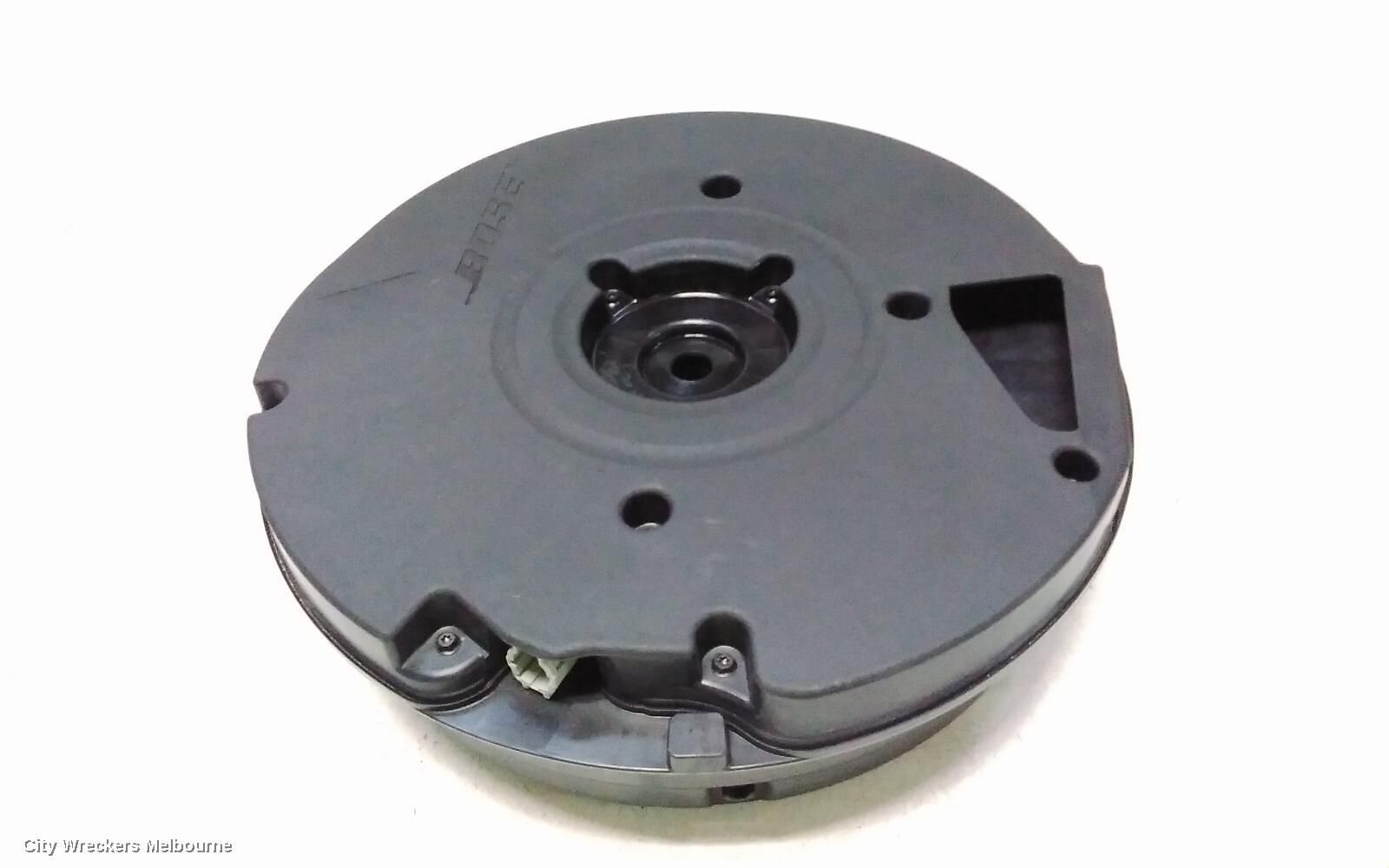 MITSUBISHI OUTLANDER 2021 SPEAKER