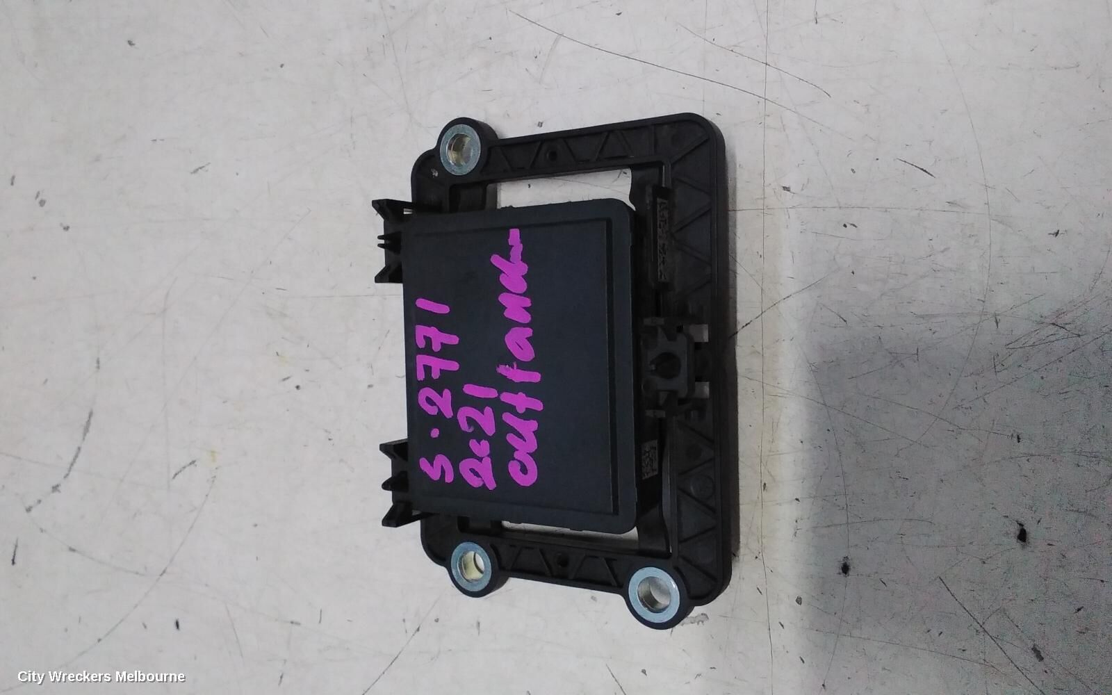 MITSUBISHI OUTLANDER 2021 REVERSE_CAMERA